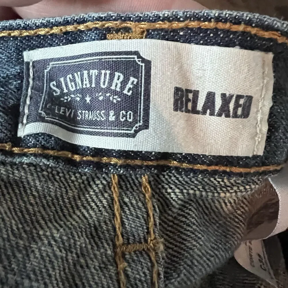Levi's Signature Relaxed Medium Wash Denim Blue Jeans Men's 36x34
